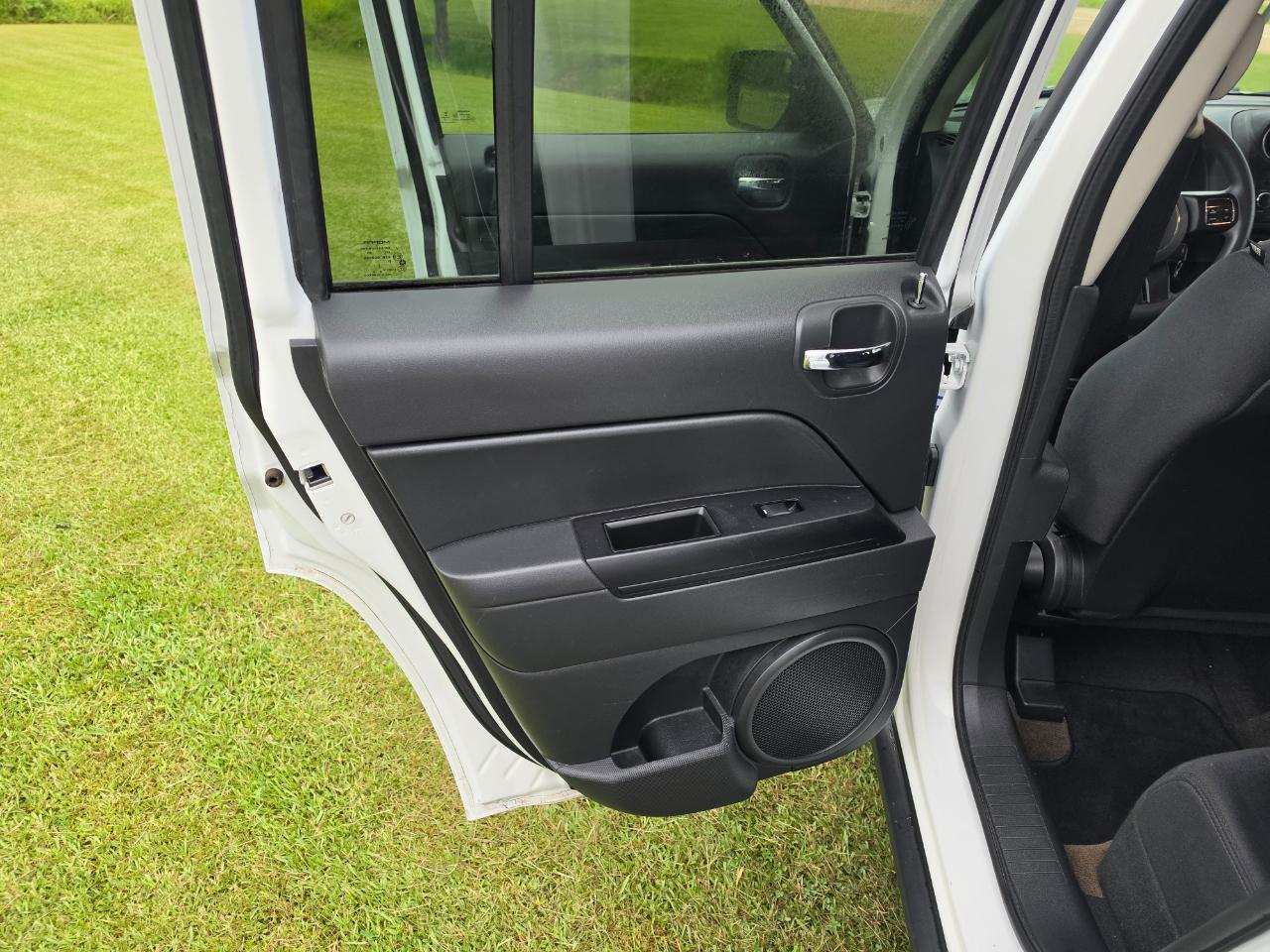 Jeep Patriot Sport 2WD 2014