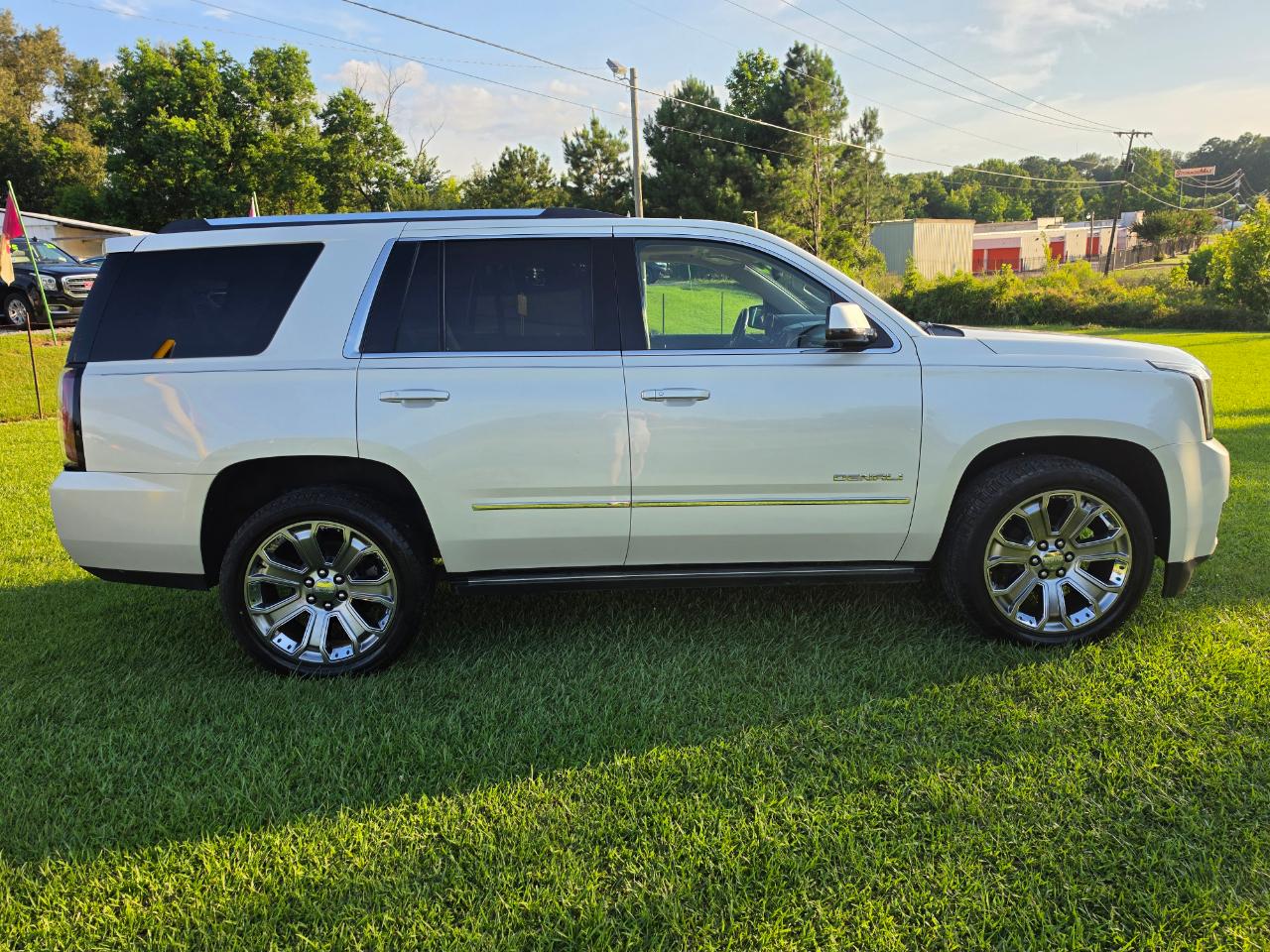 GMC Yukon Denali 4WD 2015