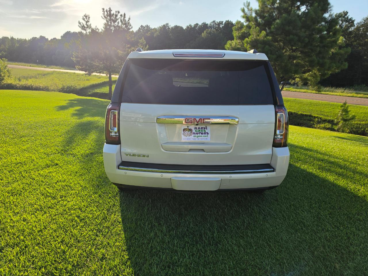 GMC Yukon Denali 4WD 2015