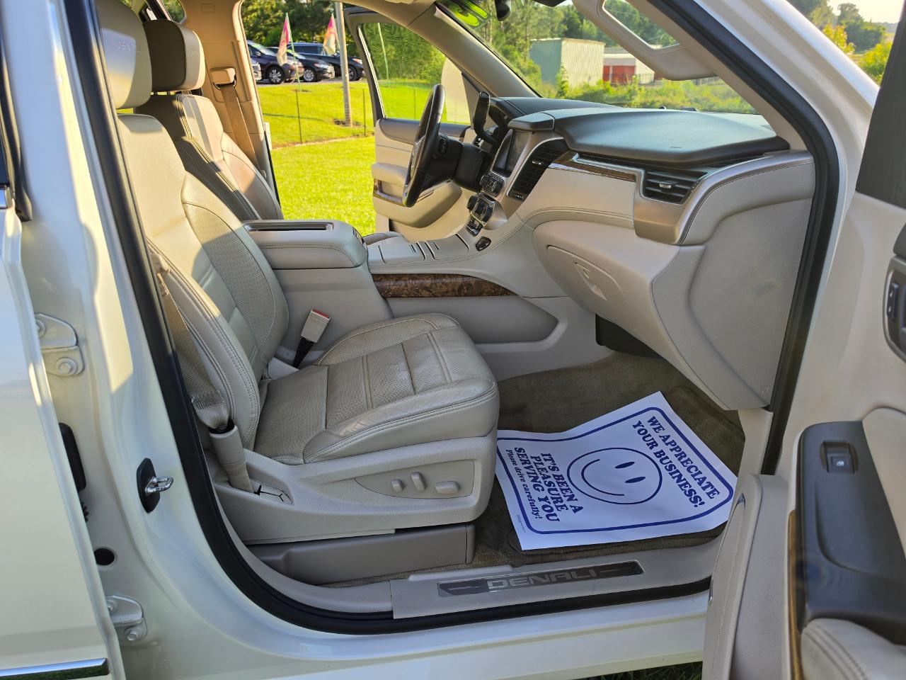 GMC Yukon Denali 4WD 2015