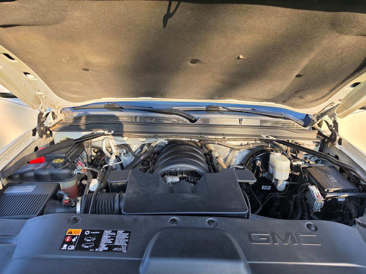 GMC Yukon Denali 4WD 2015