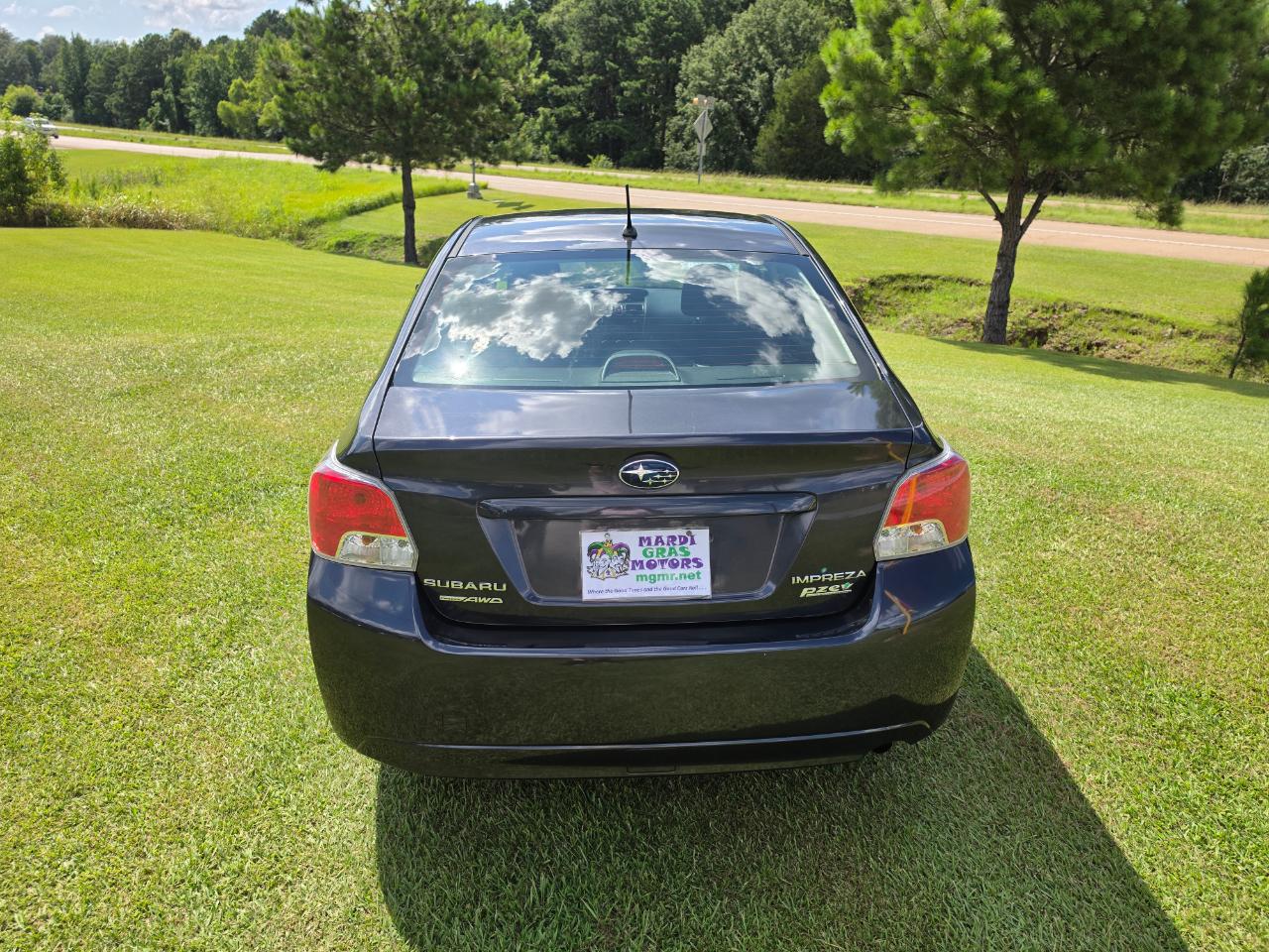 Subaru Impreza Base 4-Door 2014