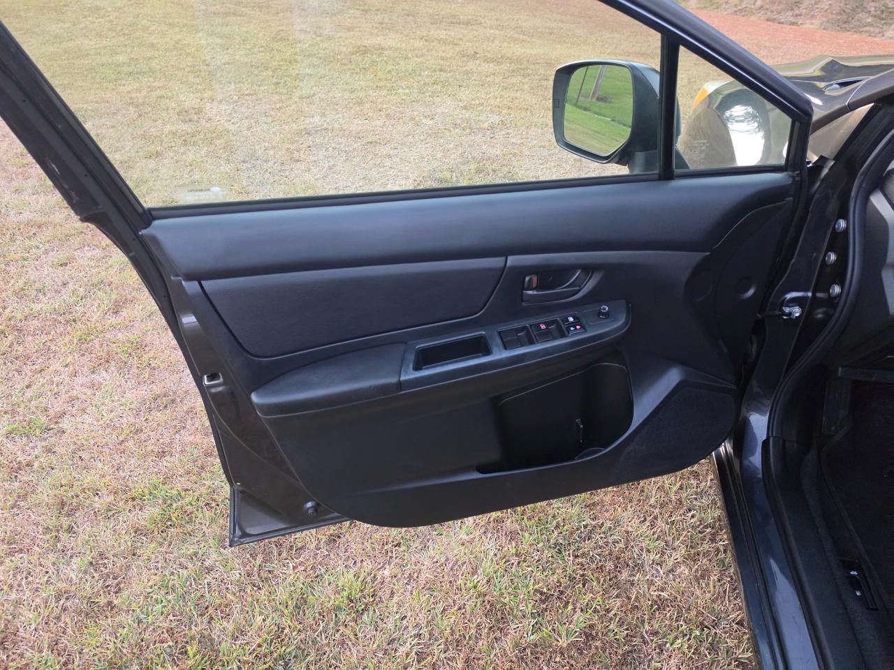 Subaru Impreza Base 4-Door 2014