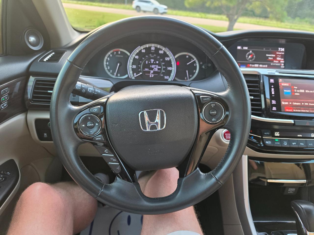 Honda Accord EX-L Sedan CVT 2016