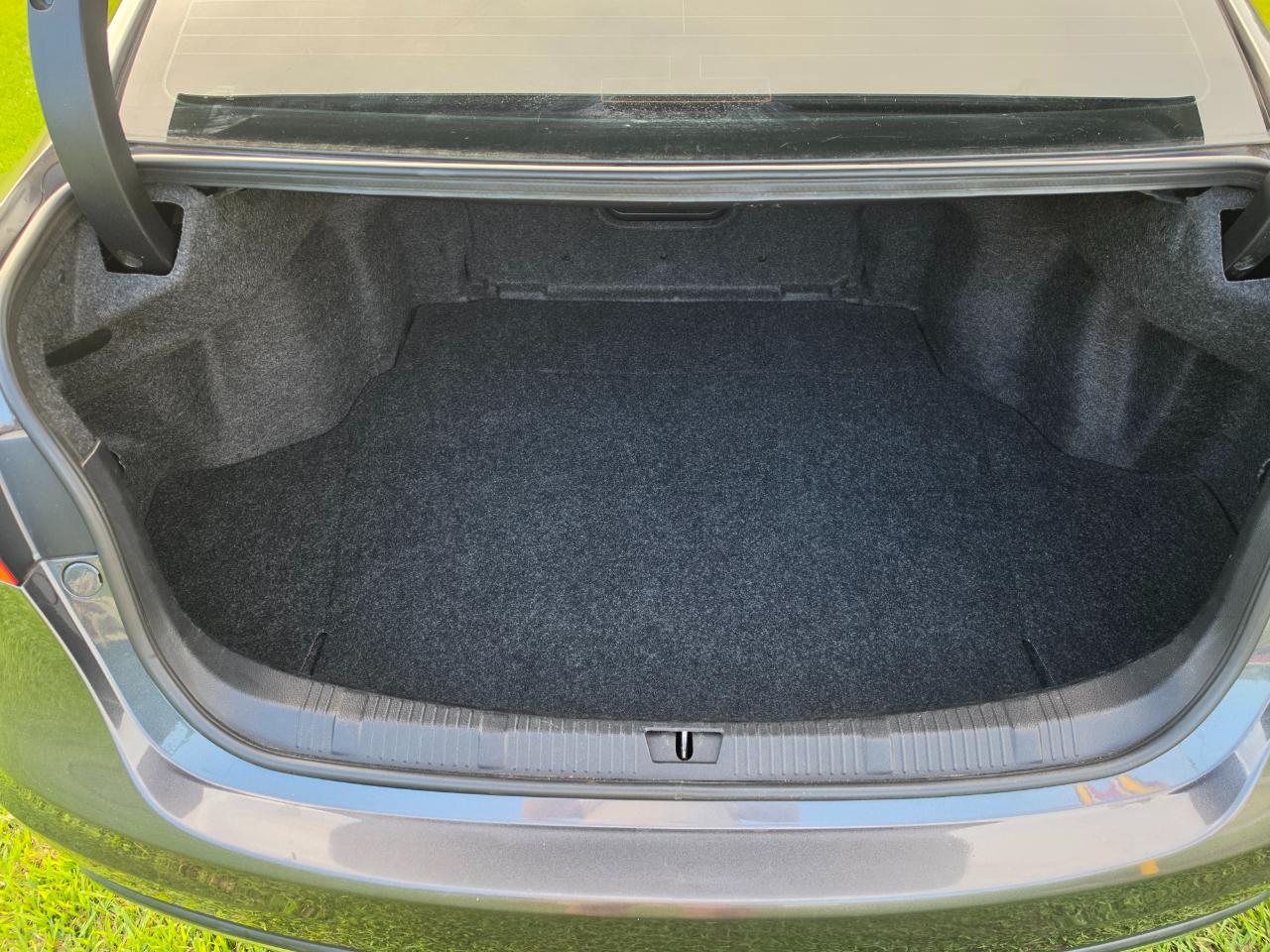 Toyota Avalon XLE Plus 2017