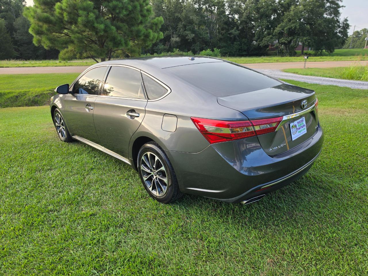 Toyota Avalon XLE Plus 2017