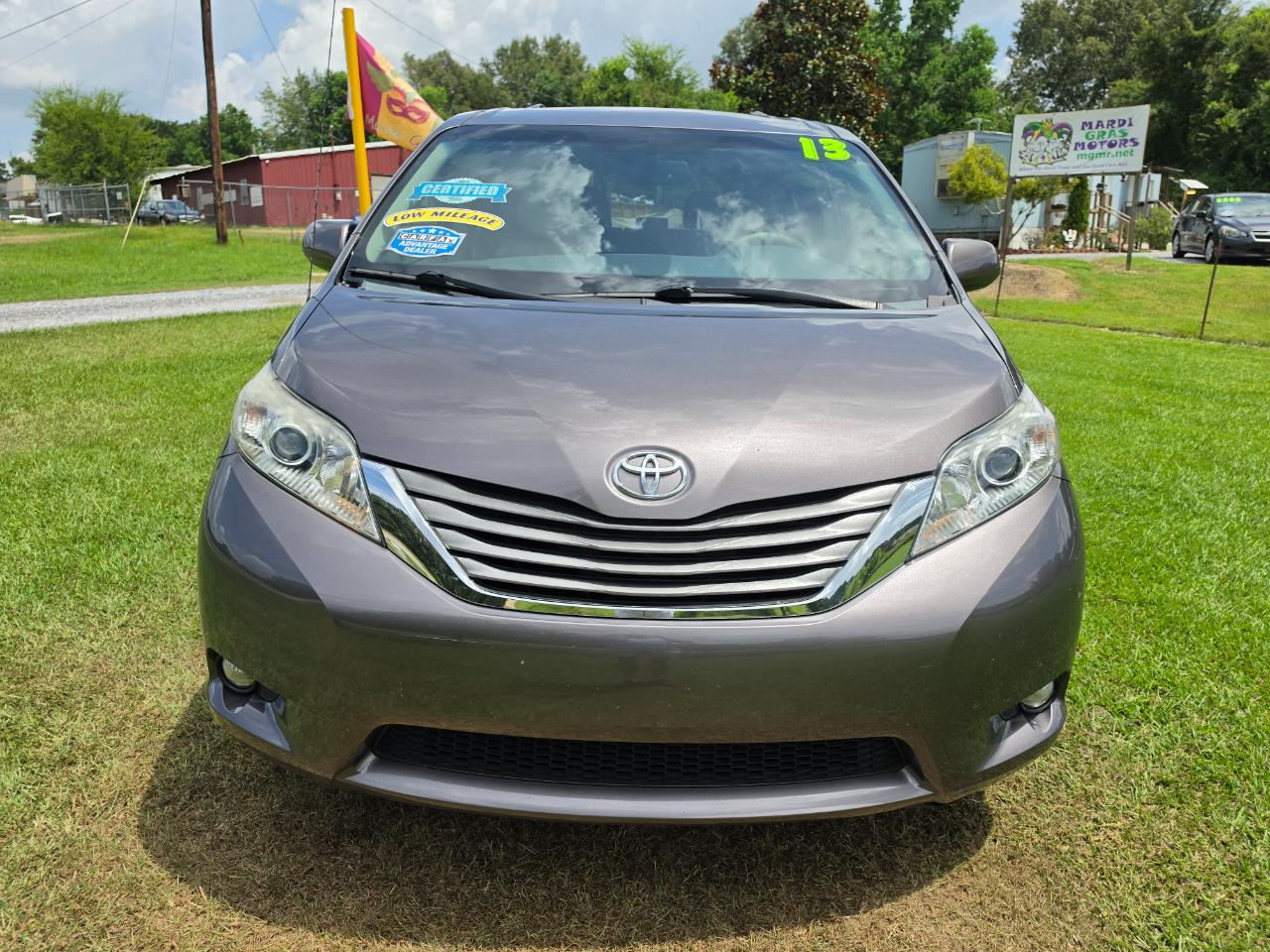 Toyota Sienna  2013