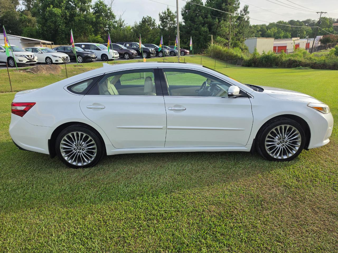 Toyota Avalon XLE 2018