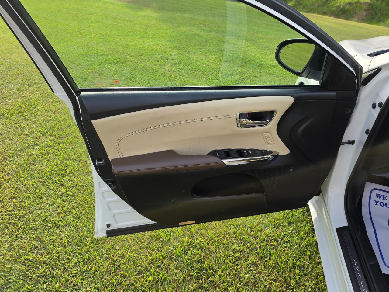 Toyota Avalon XLE 2018