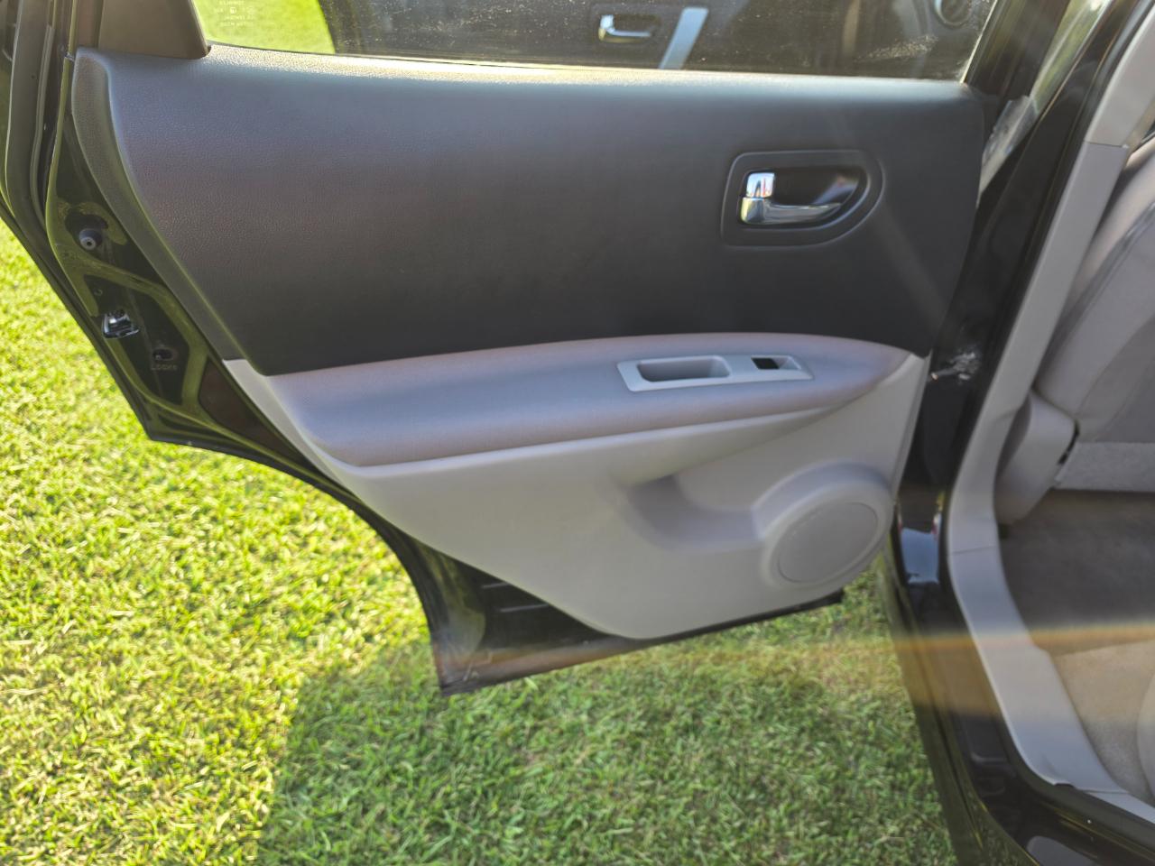Nissan Rogue S AWD 2009