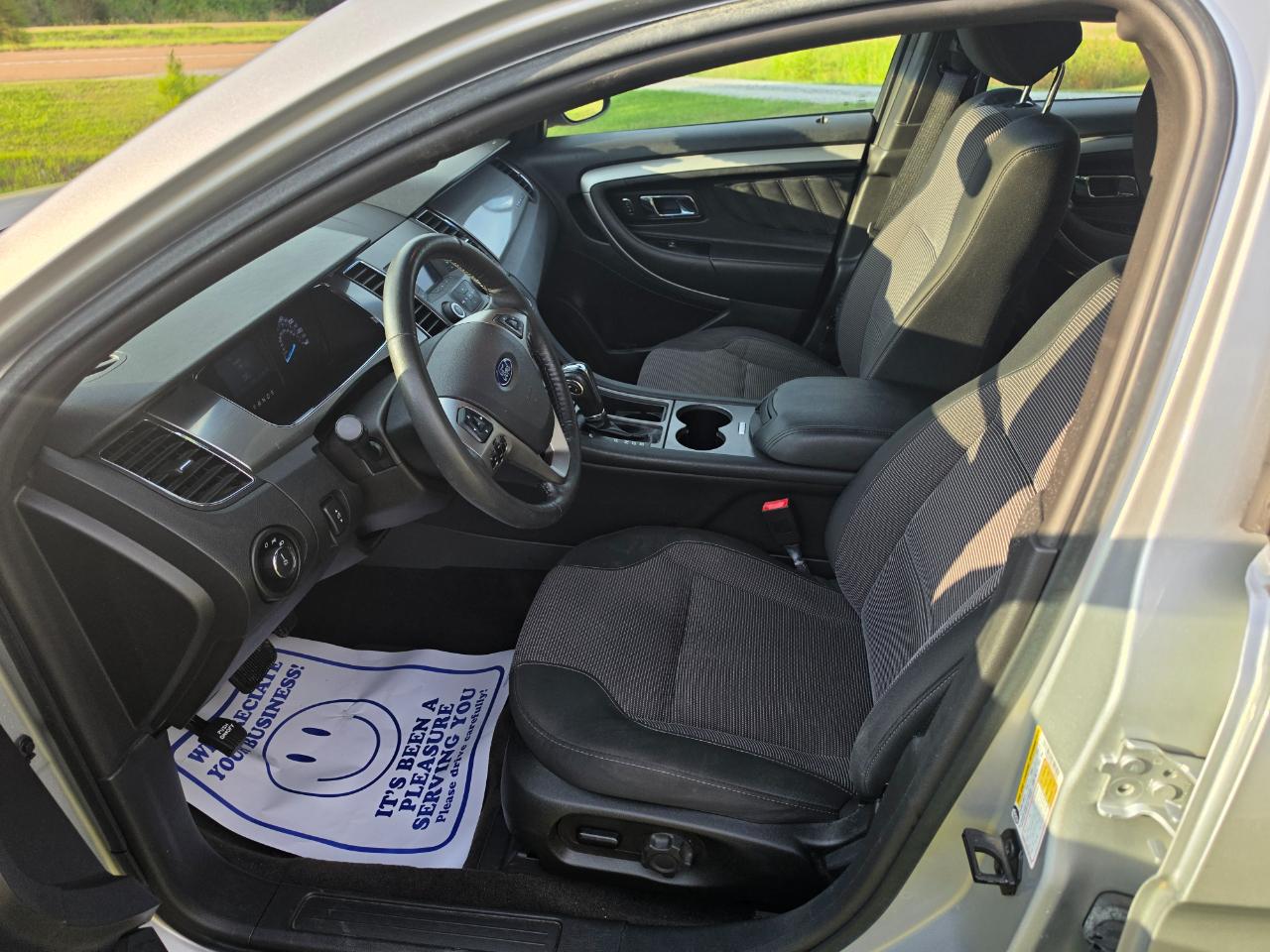 Ford Taurus SEL FWD 2018