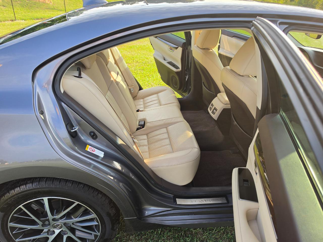 Lexus ES 350 Sedan 2017