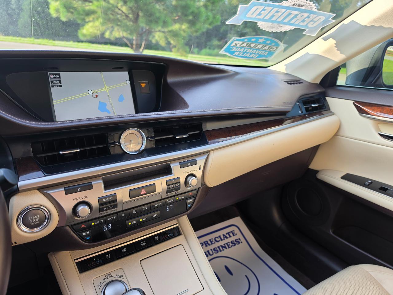 Lexus ES 350 Sedan 2017