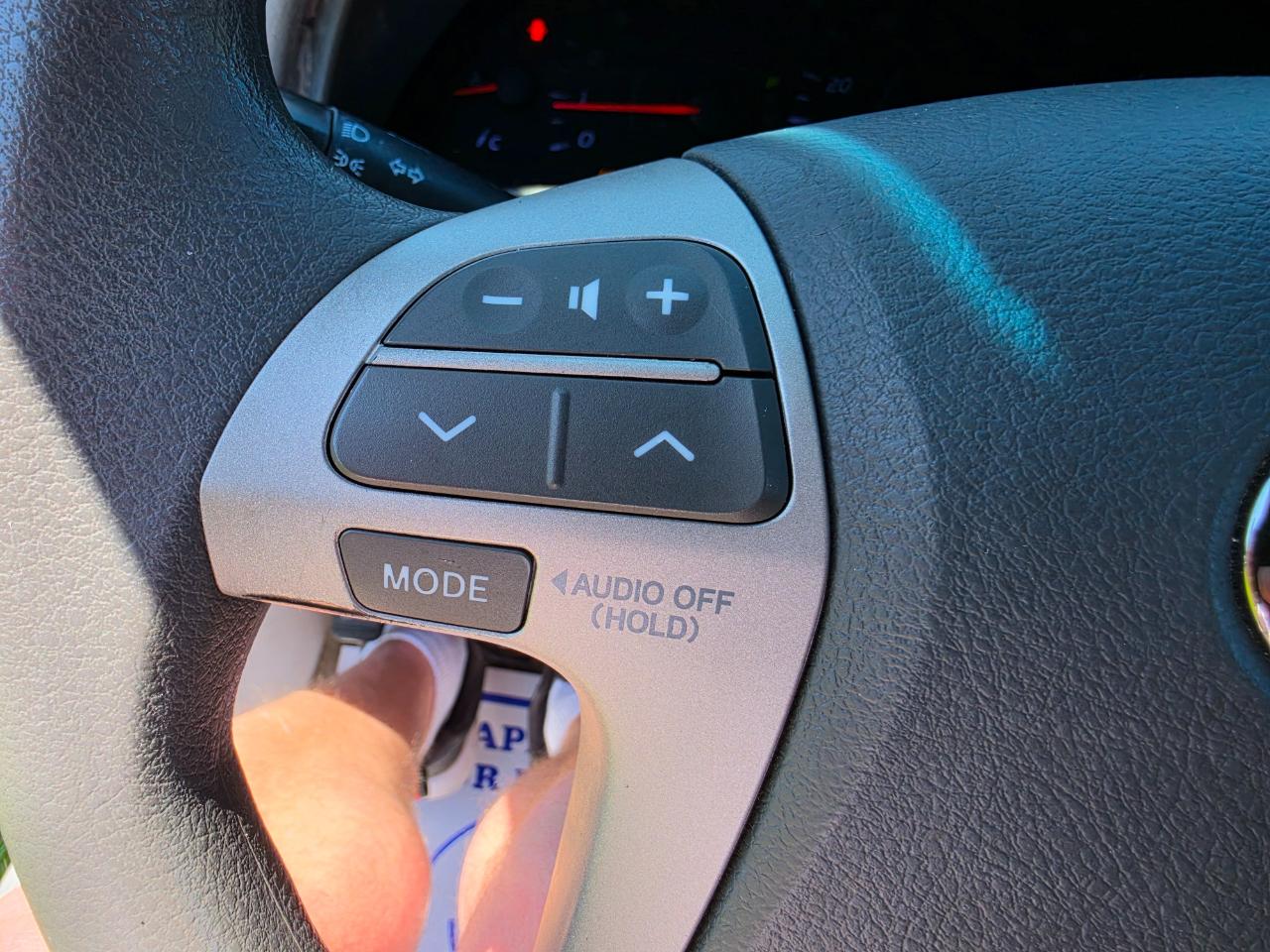 Toyota Camry Base 6-Spd AT 2011
