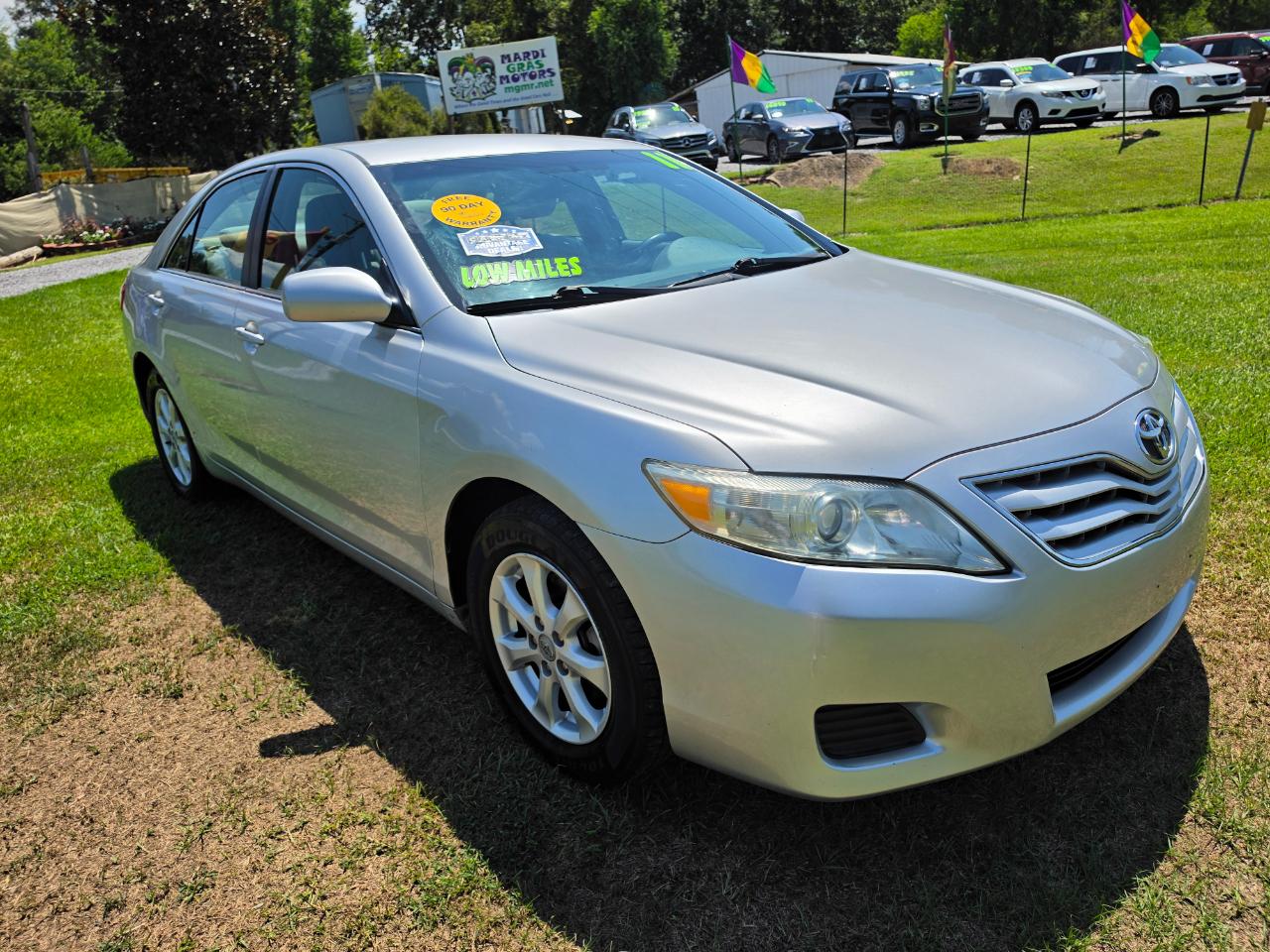 Toyota Camry Base 6-Spd AT 2011