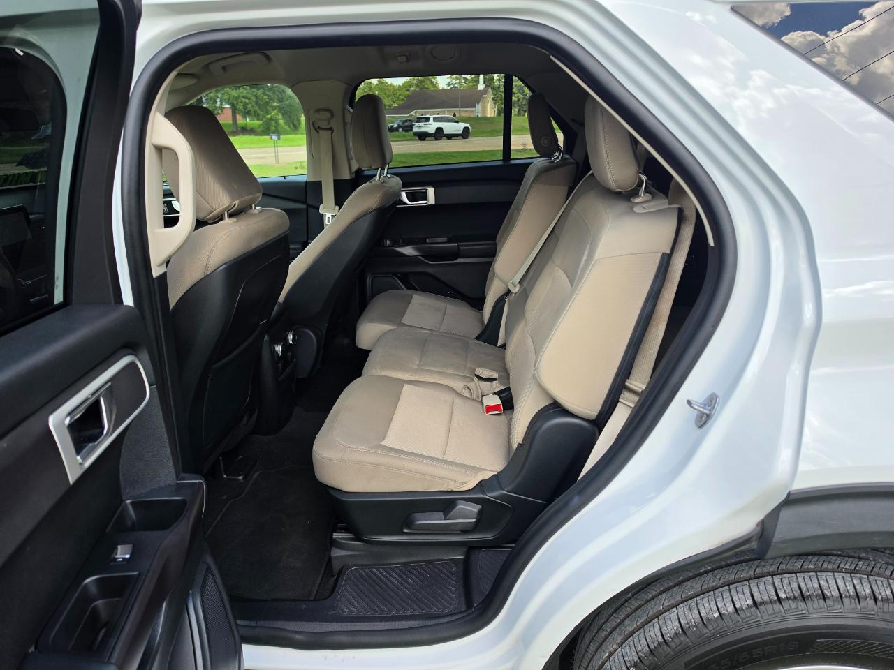 Ford Explorer Base AWD 2020
