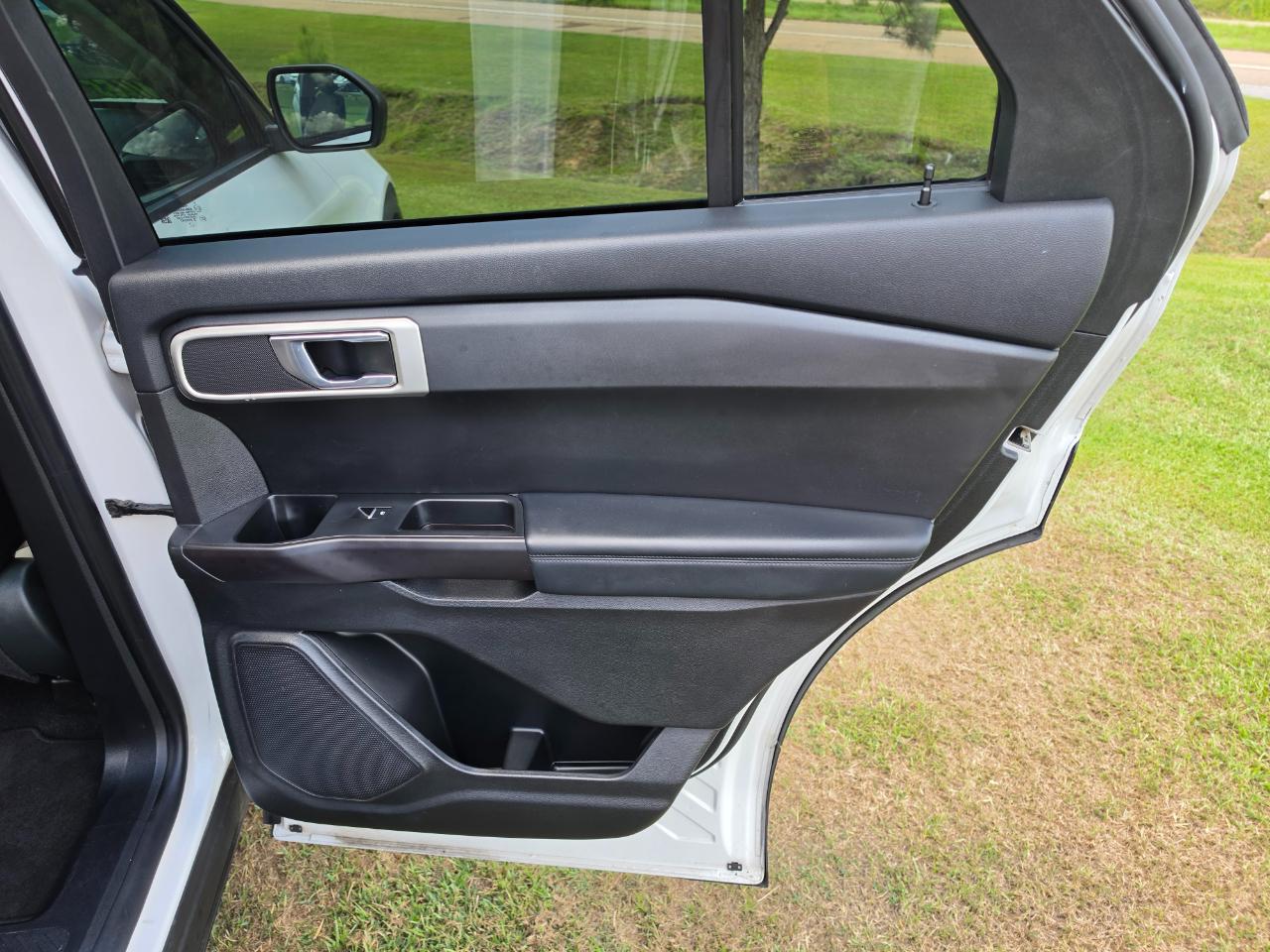 Ford Explorer Base AWD 2020