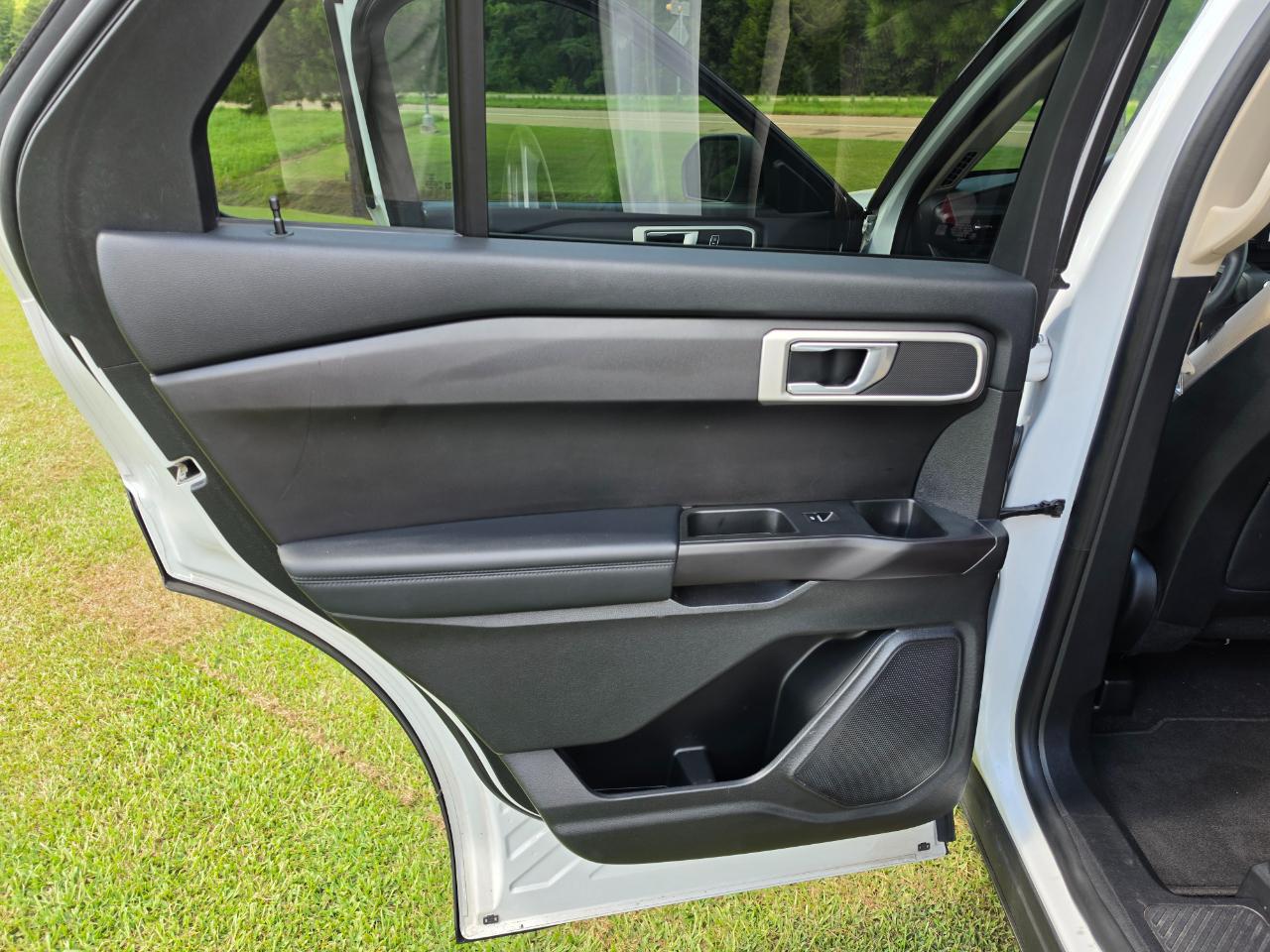 Ford Explorer Base AWD 2020