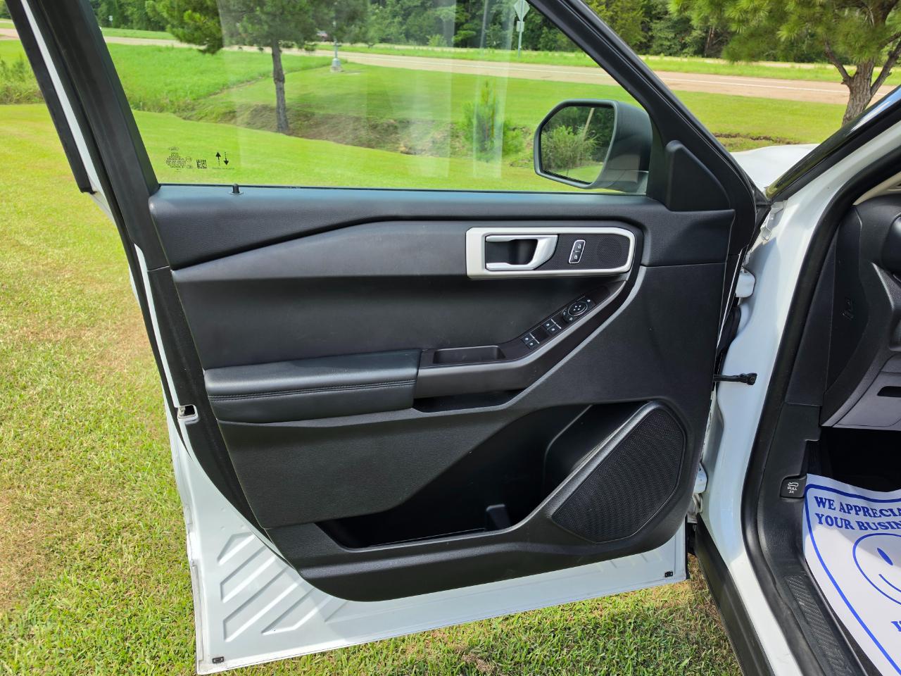 Ford Explorer Base AWD 2020