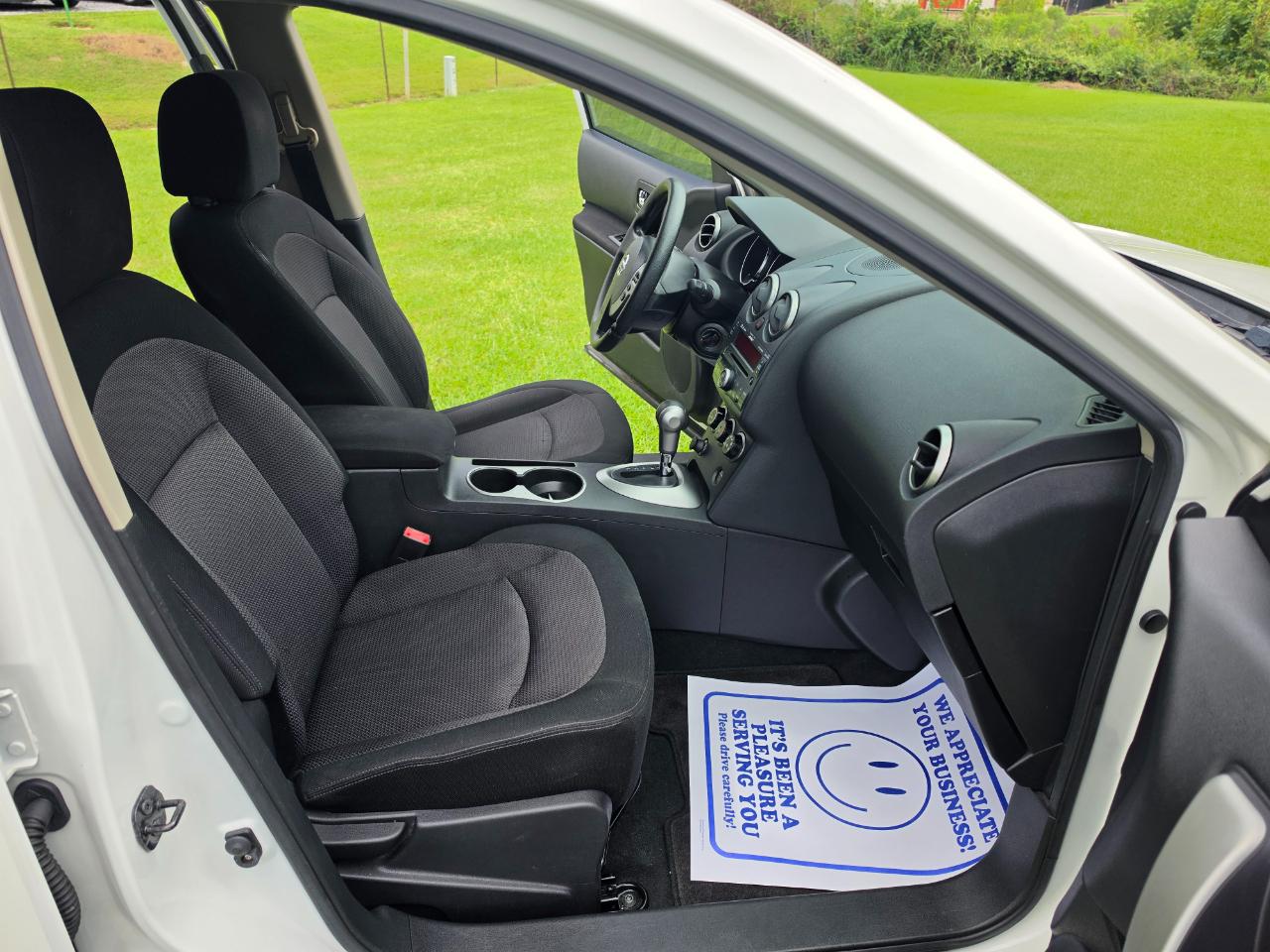 Nissan Rogue SL 2WD 2010
