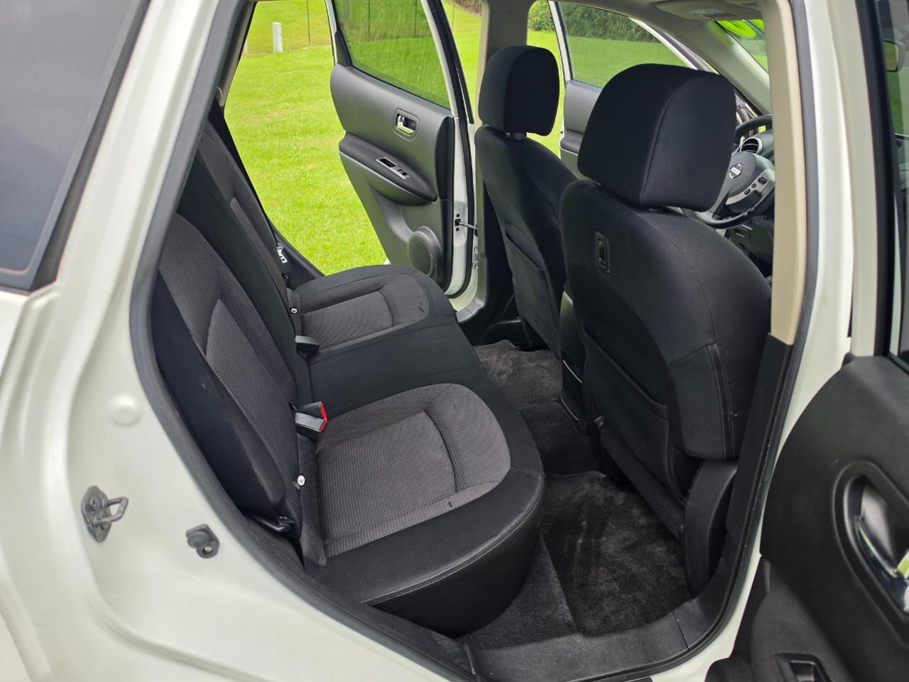Nissan Rogue SL 2WD 2010