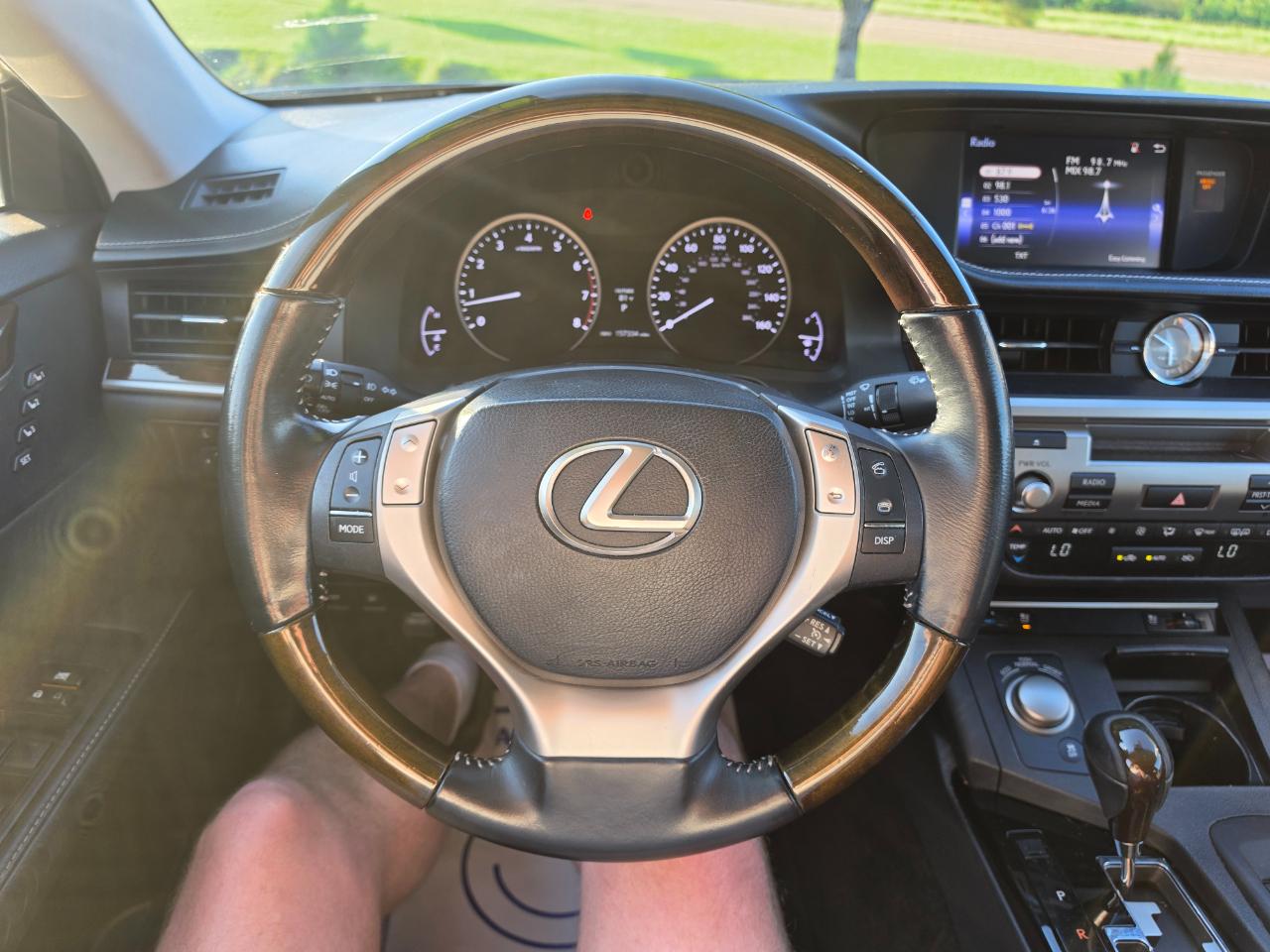 Lexus ES 350 Sedan 2015