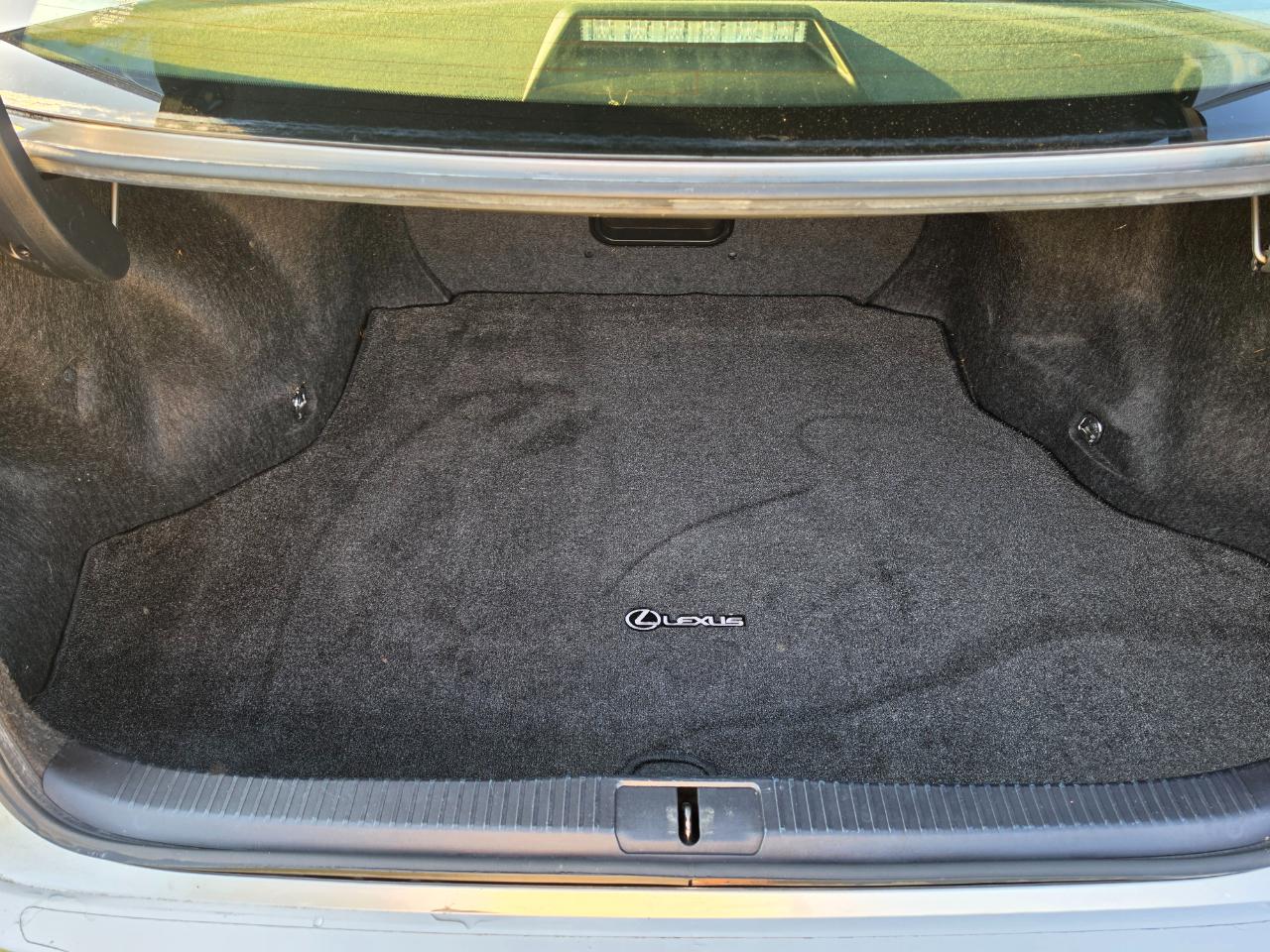 Lexus ES 350 Sedan 2015