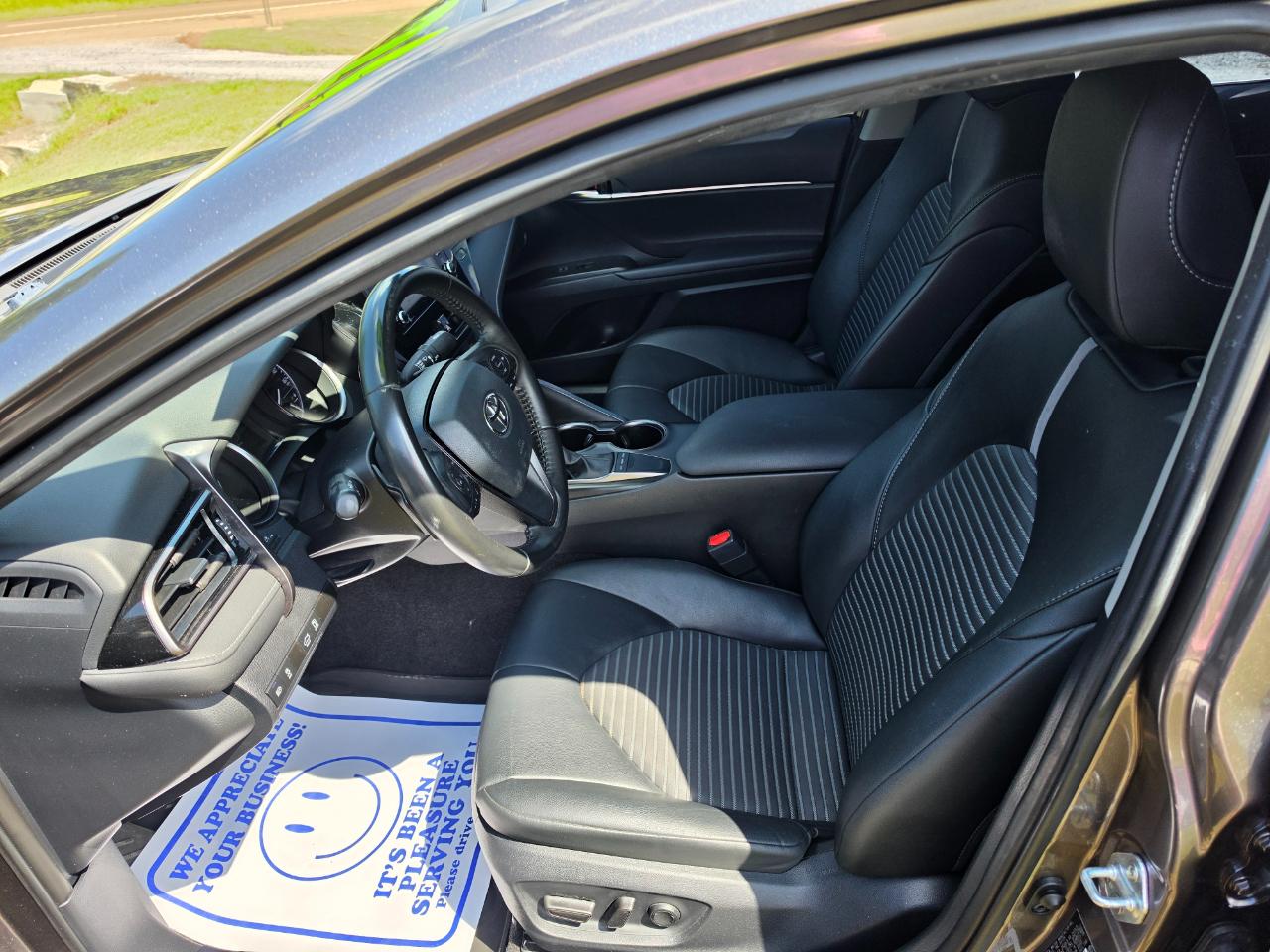 Toyota Camry SE 2024