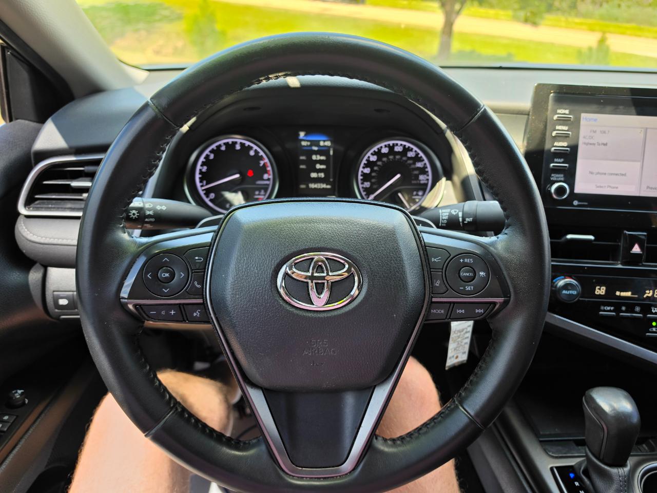 Toyota Camry SE 2024