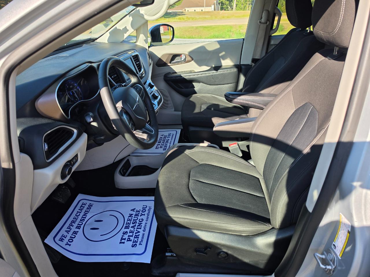 Chrysler Voyager LX 2023