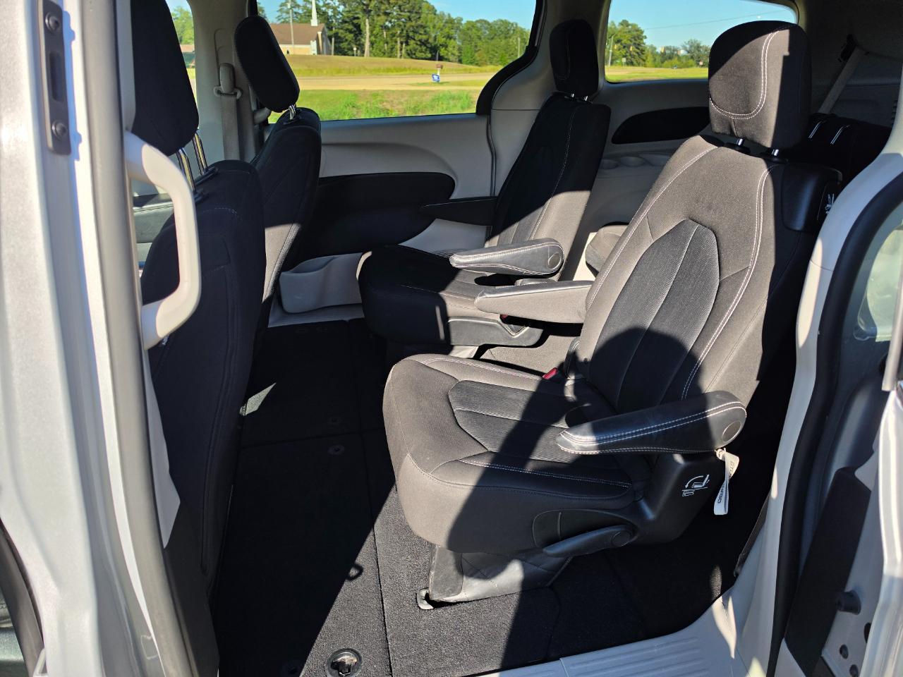 Chrysler Voyager LX 2023