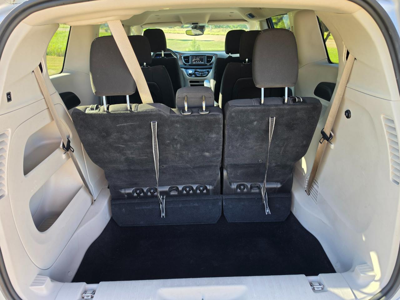 Chrysler Voyager LX 2023