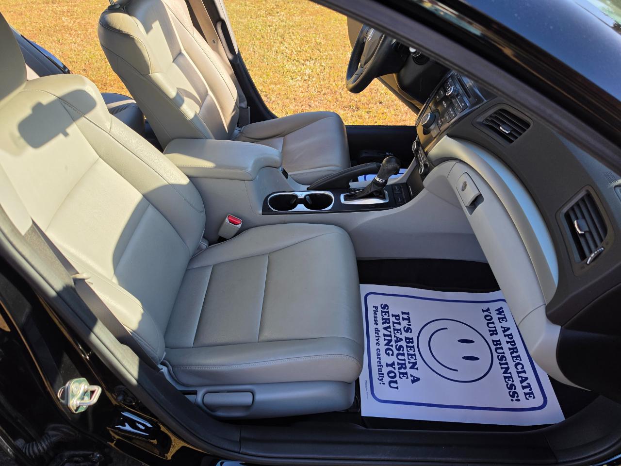 Acura ILX 8-Spd AT w/ AcuraWatch Plus Package 2017
