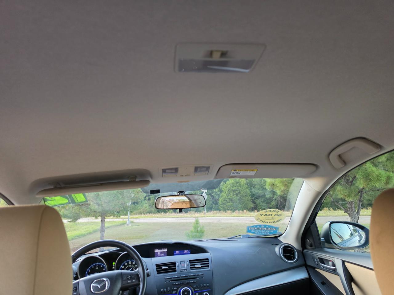 Mazda MAZDA3 i Touring 4-door 2012