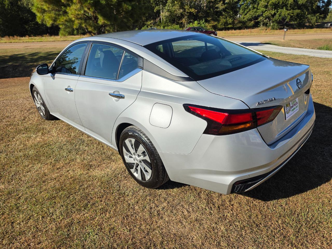 Nissan Altima 2.5 S 2023