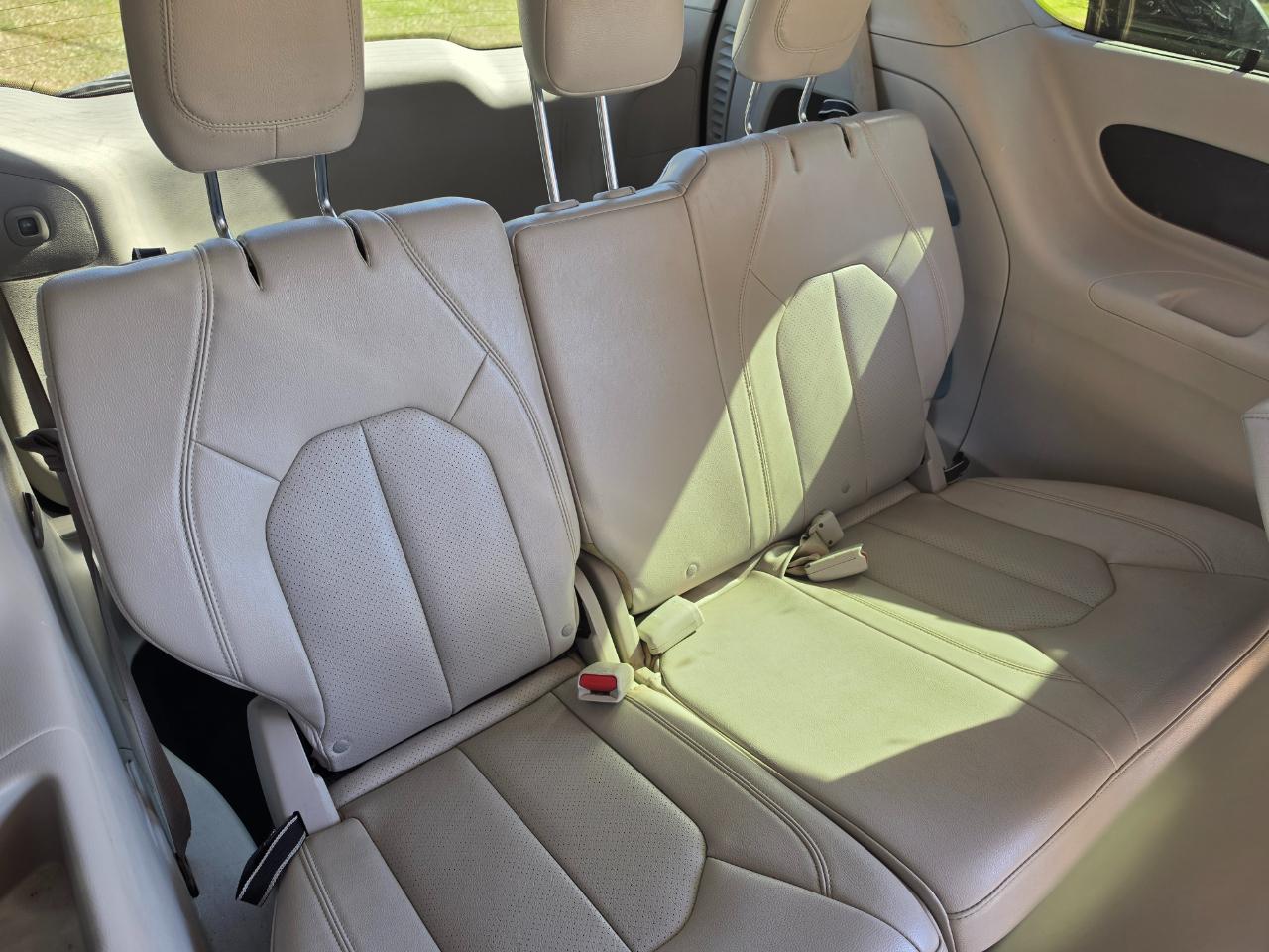 Chrysler Pacifica Touring L 2021