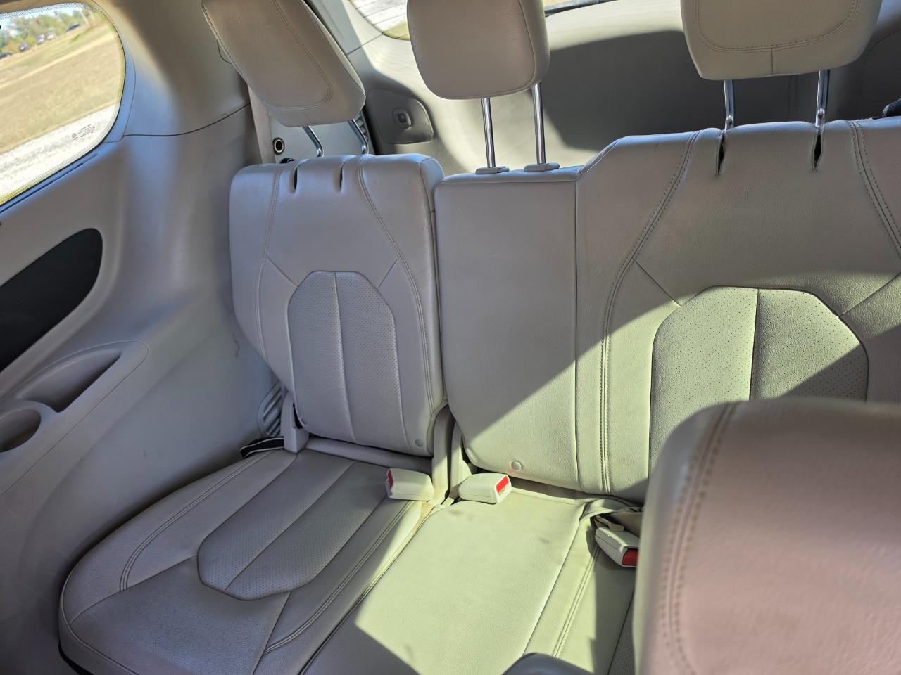 Chrysler Pacifica Touring L 2021