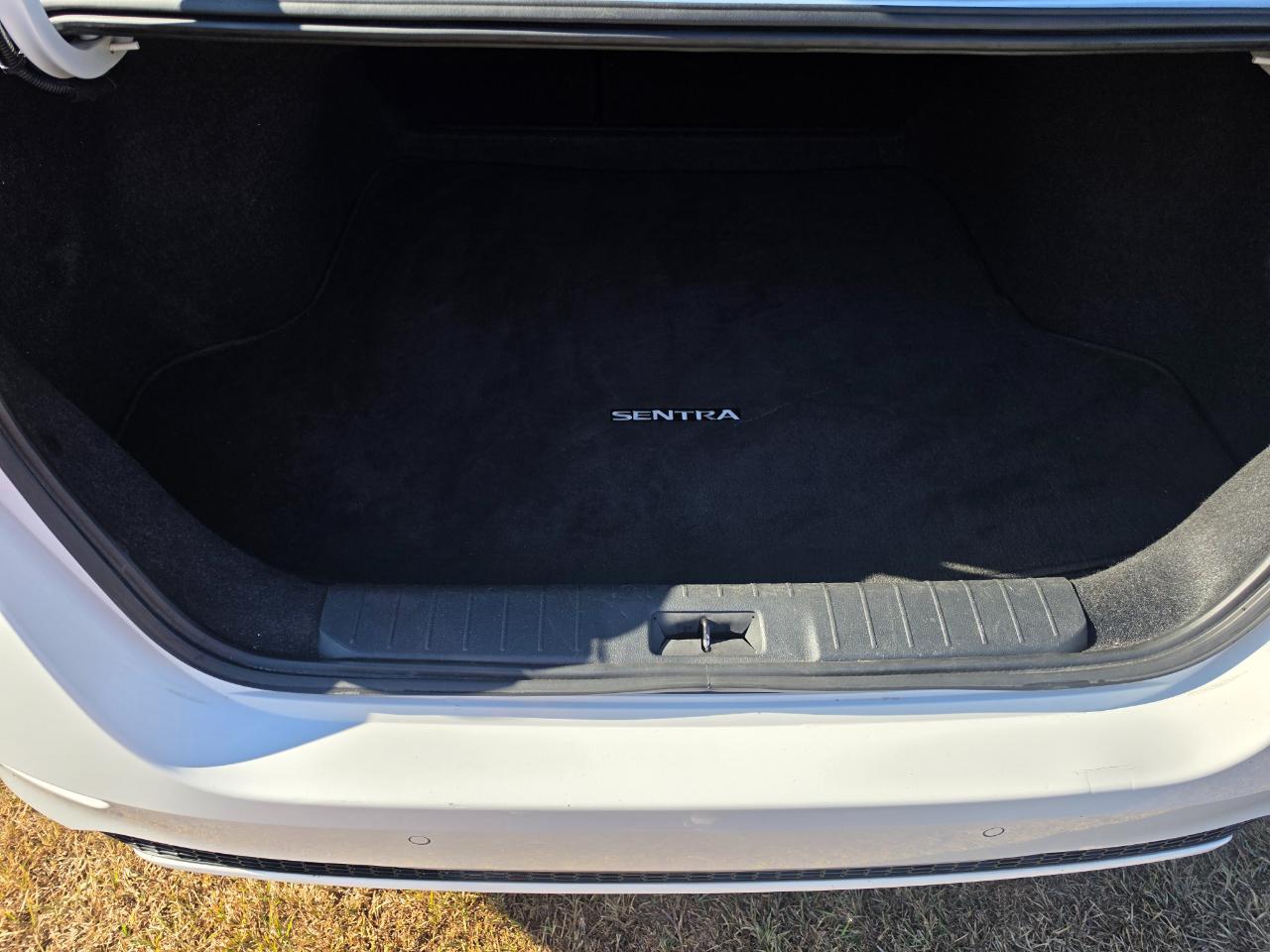 Nissan Sentra S 2024