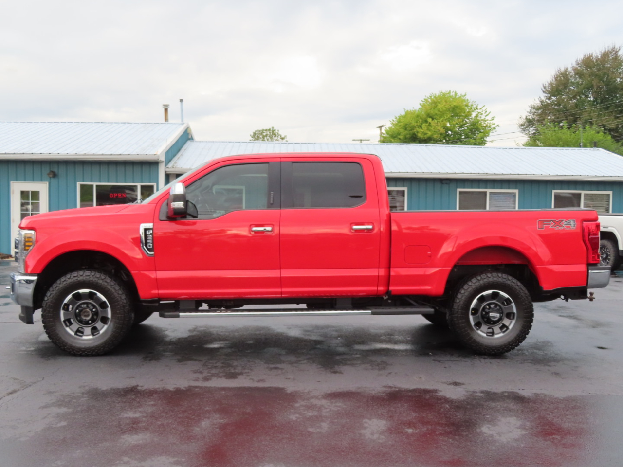 2019 Ford F-250 Lariat photo 3