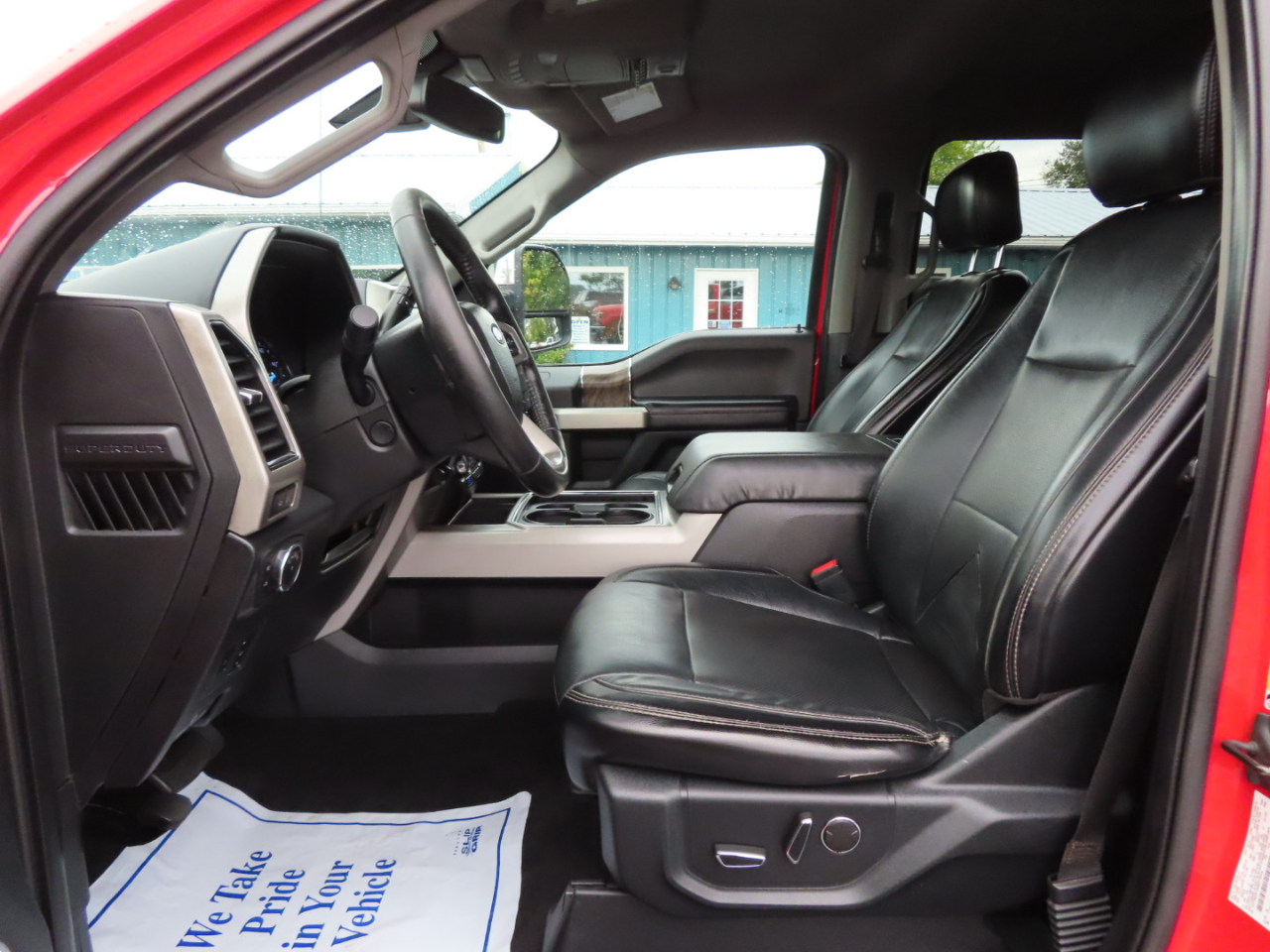 2019 Ford F-250 Lariat photo 24