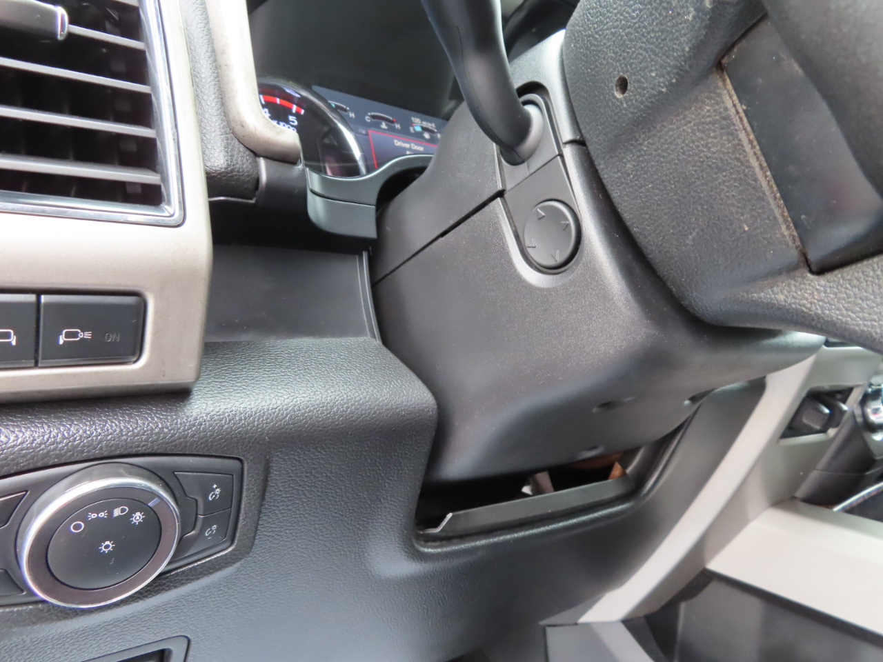 2019 Ford F-250 Lariat photo 27