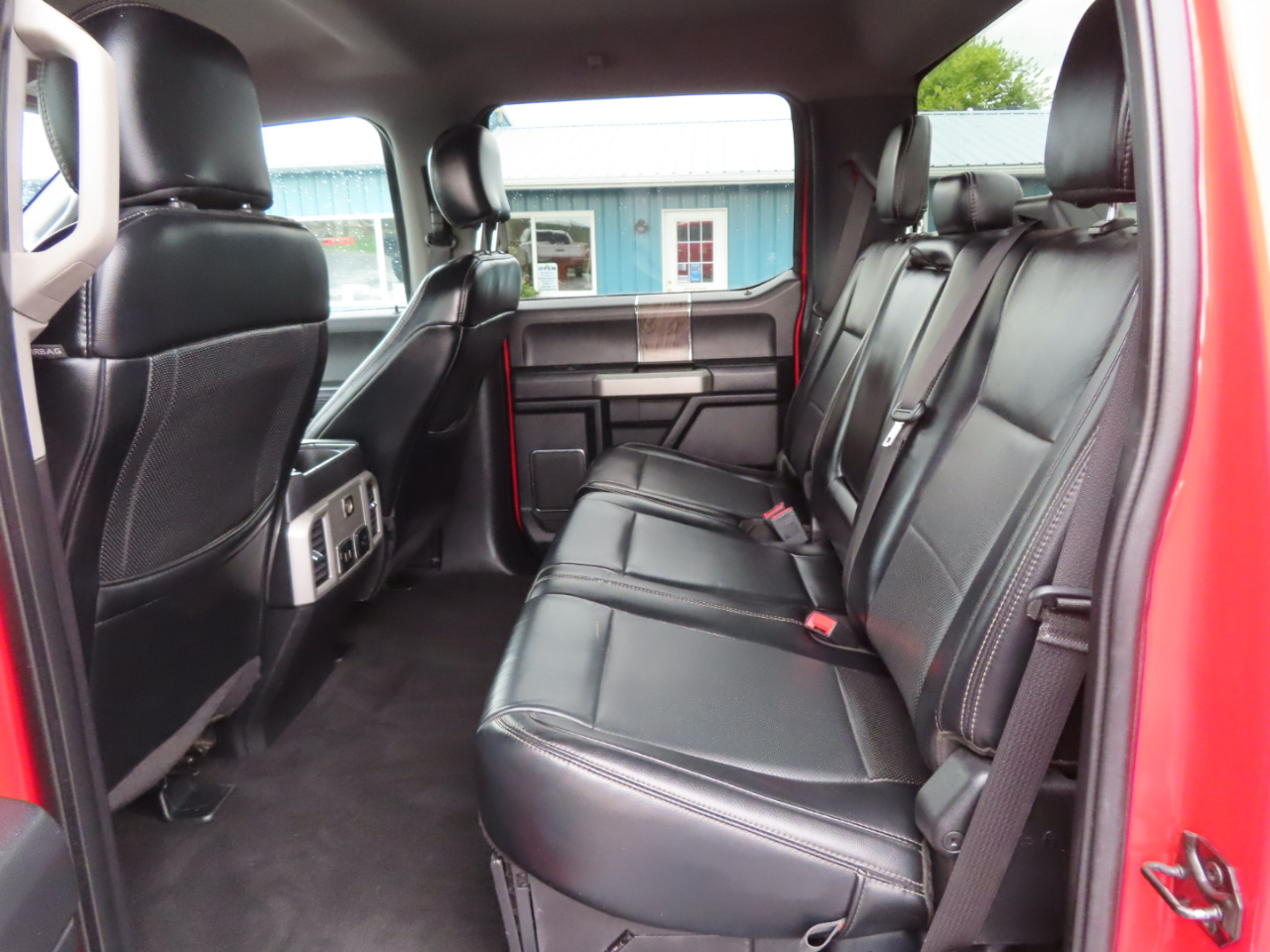 2019 Ford F-250 Lariat photo 36