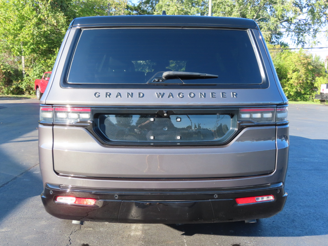 2024 Jeep Grand Wagoneer L II photo 5