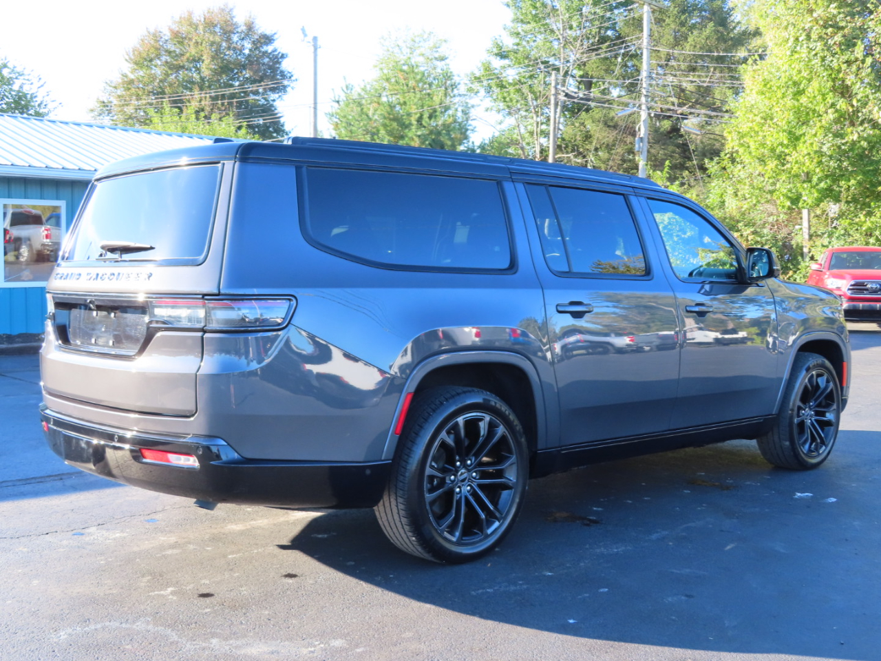 2024 Jeep Grand Wagoneer L II photo 6
