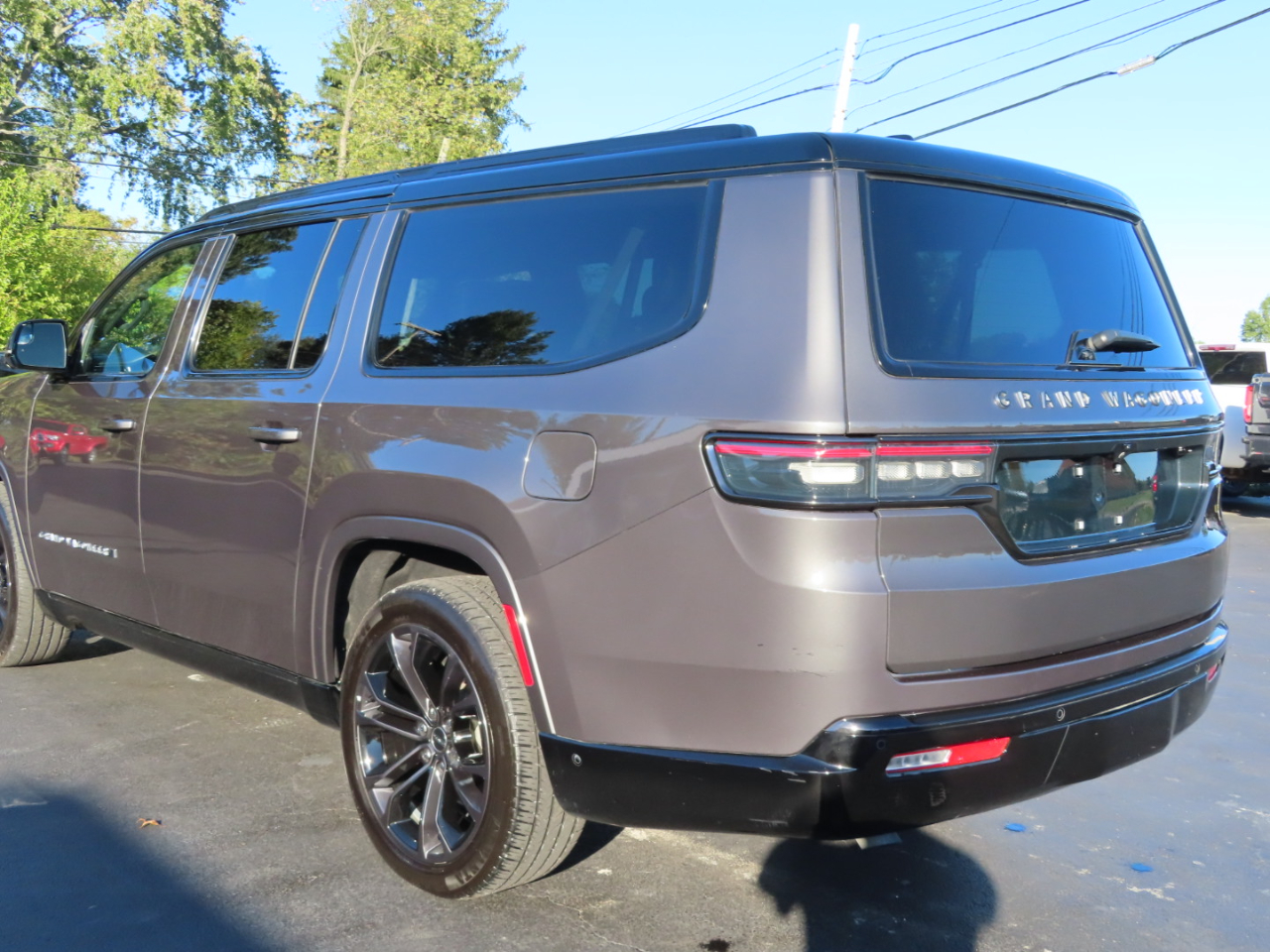 2024 Jeep Grand Wagoneer L II photo 14