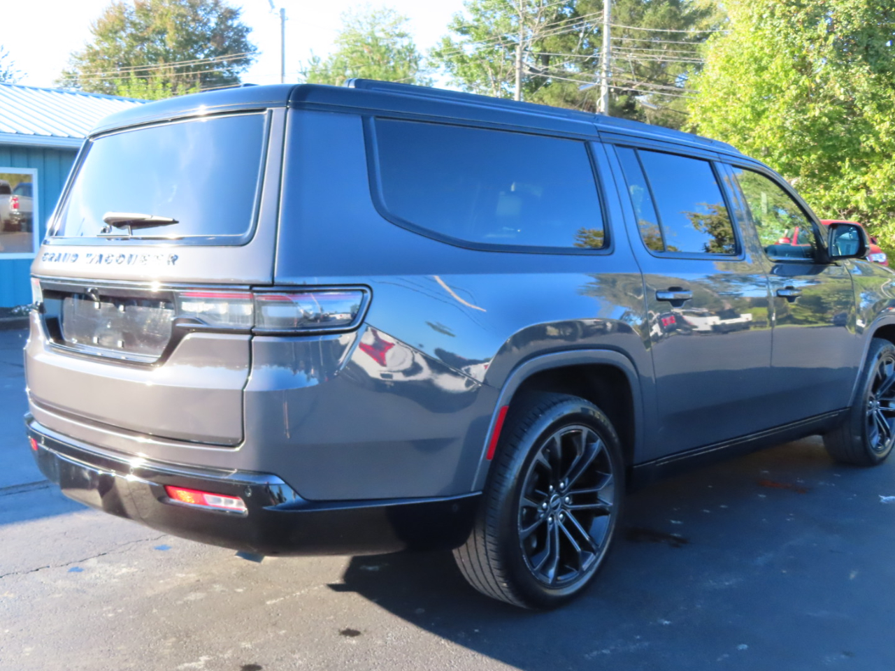 2024 Jeep Grand Wagoneer L II photo 15