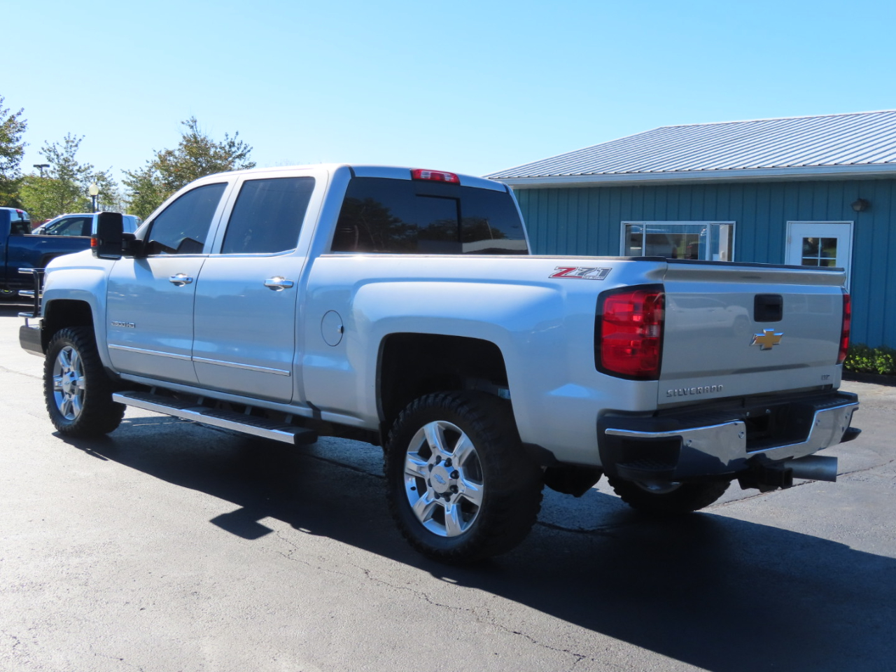 Chevrolet Silverado 2500HD 4WD Crew Cab 153.7" LTZ 2017 Chevrolet Silverado 2500HD 4WD Crew Cab 153.7" LTZ 2017