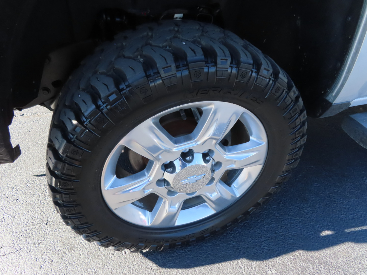 Chevrolet Silverado 2500HD 4WD Crew Cab 153.7" LTZ 2017 Chevrolet Silverado 2500HD 4WD Crew Cab 153.7" LTZ 2017