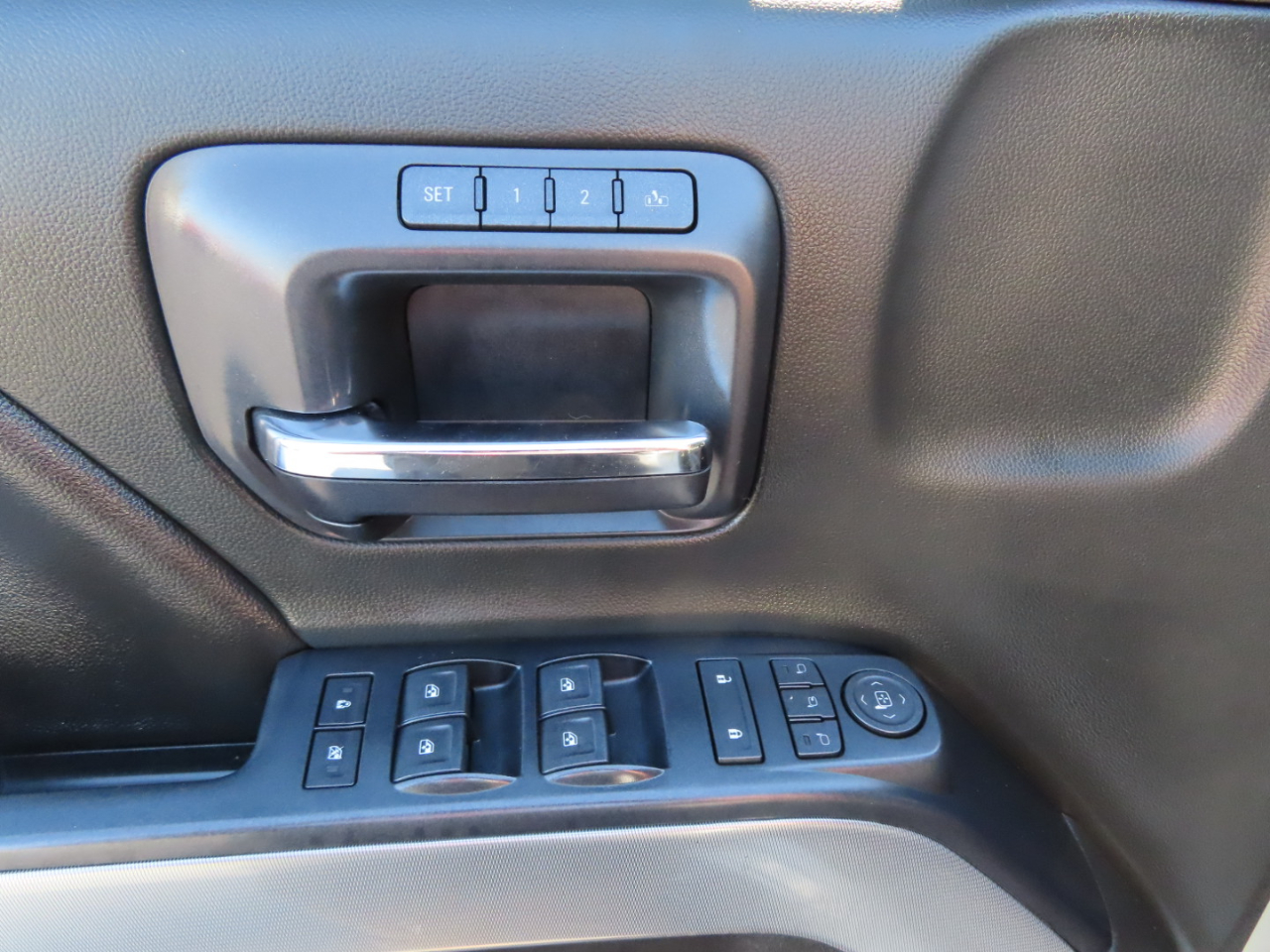 Chevrolet Silverado 2500HD 4WD Crew Cab 153.7" LTZ 2017 Chevrolet Silverado 2500HD 4WD Crew Cab 153.7" LTZ 2017