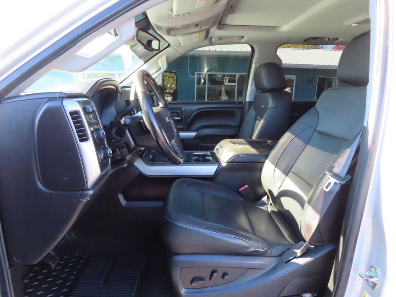 Chevrolet Silverado 2500HD 4WD Crew Cab 153.7" LTZ 2017 Chevrolet Silverado 2500HD 4WD Crew Cab 153.7" LTZ 2017